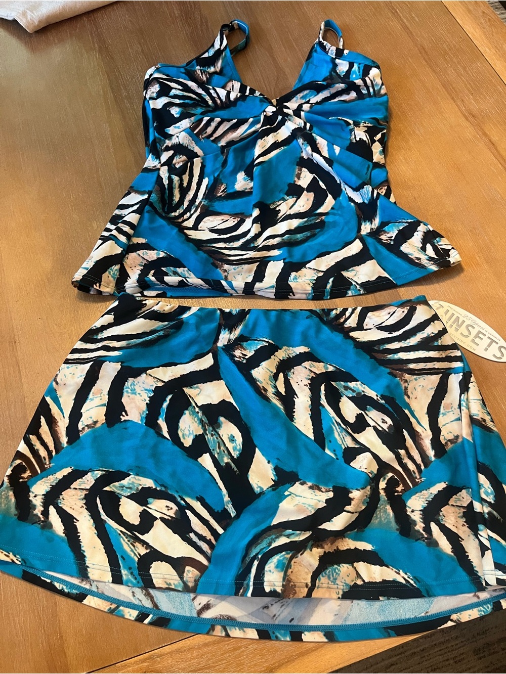 NWT Sunsets Swimwear 2 Pc Tankini Set Twist Top Swim Skirt Abstract Print Blue
